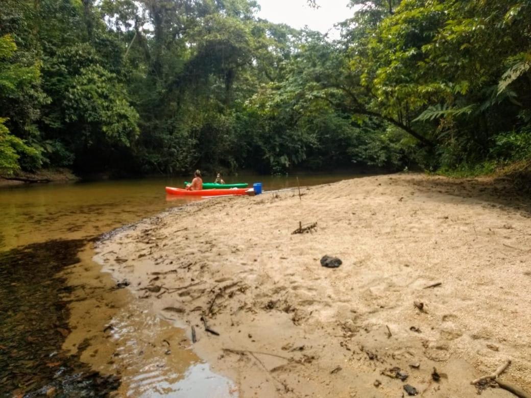 Suites Proximo Ao Rio Jaguareguava Em Bertioga Esterno foto