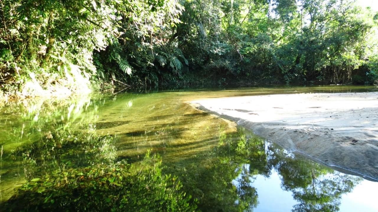 Suites Proximo Ao Rio Jaguareguava Em Bertioga Esterno foto